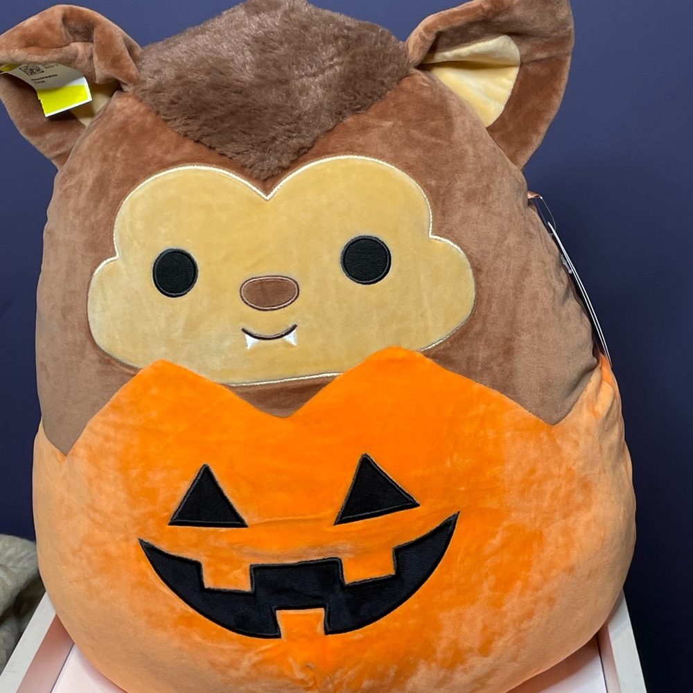 NWT Sqiushmallow Wade the Wearwolf 17inch